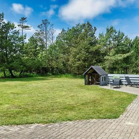 Ve227-vejers-strand-muffparken-7 * Vejers Strand